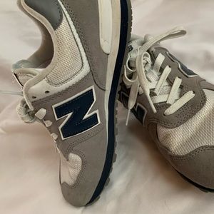 NB sneakers